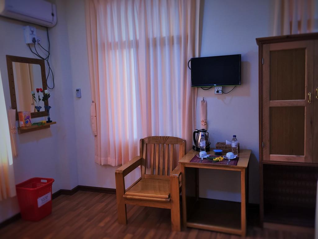 Inle Star Hotel Nyaung Shwe Bagian luar foto