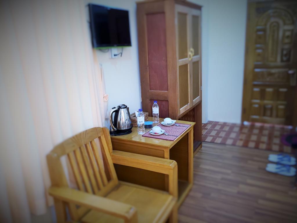 Inle Star Hotel Nyaung Shwe Bagian luar foto