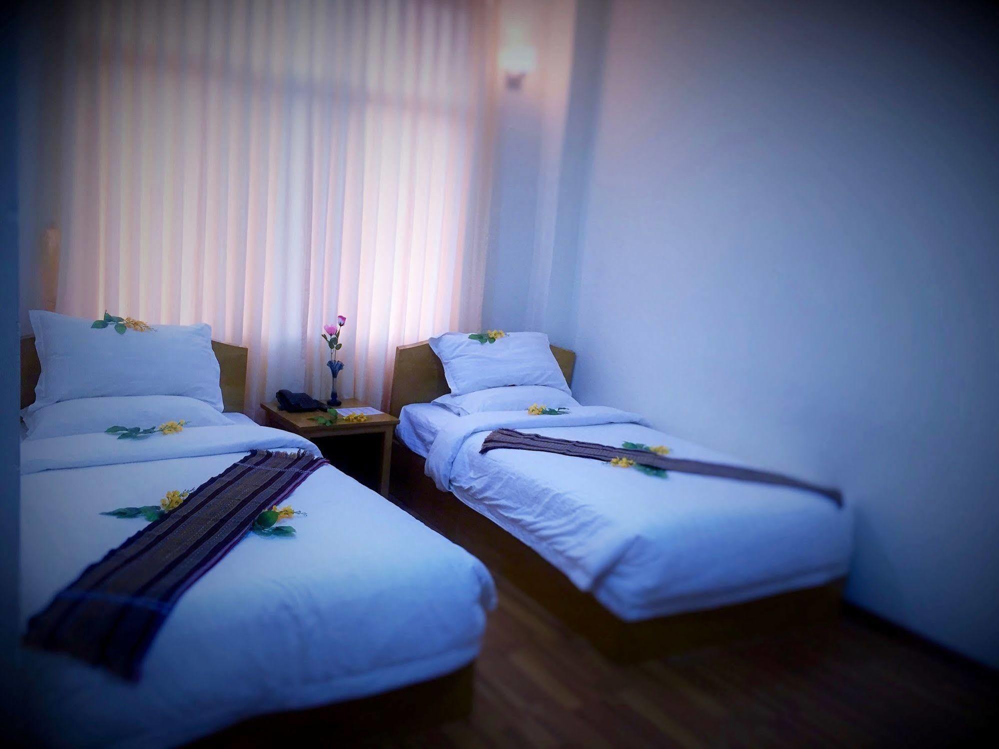 Inle Star Hotel Nyaung Shwe Bagian luar foto
